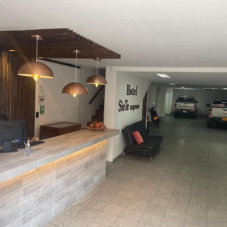 Hotel Sie7E Express Medellín Exterior foto