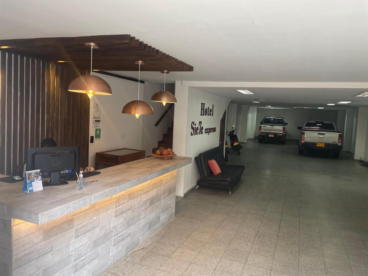 Hotel Sie7E Express Medellín Exterior foto